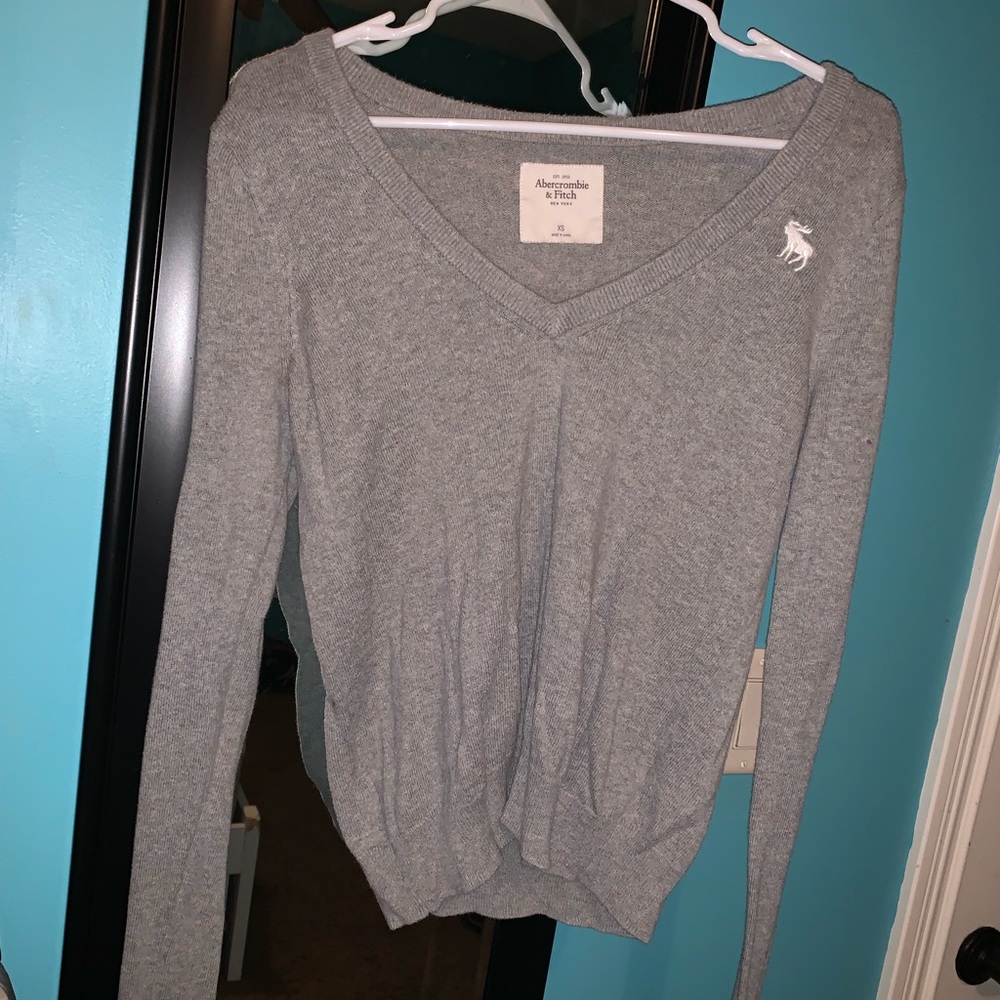 Abercrombie and Fitch v neck sweater
